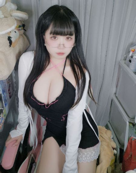 周海媚