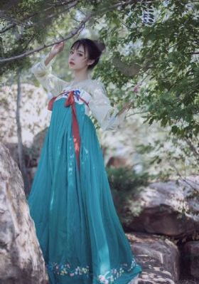《新白娘子传奇》